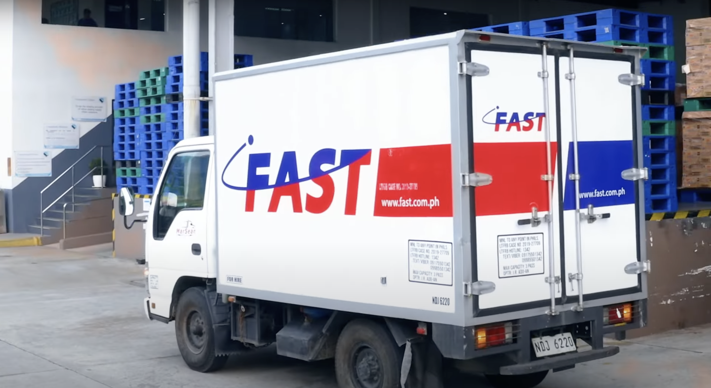 transport vehicle used for logistics in the philippines