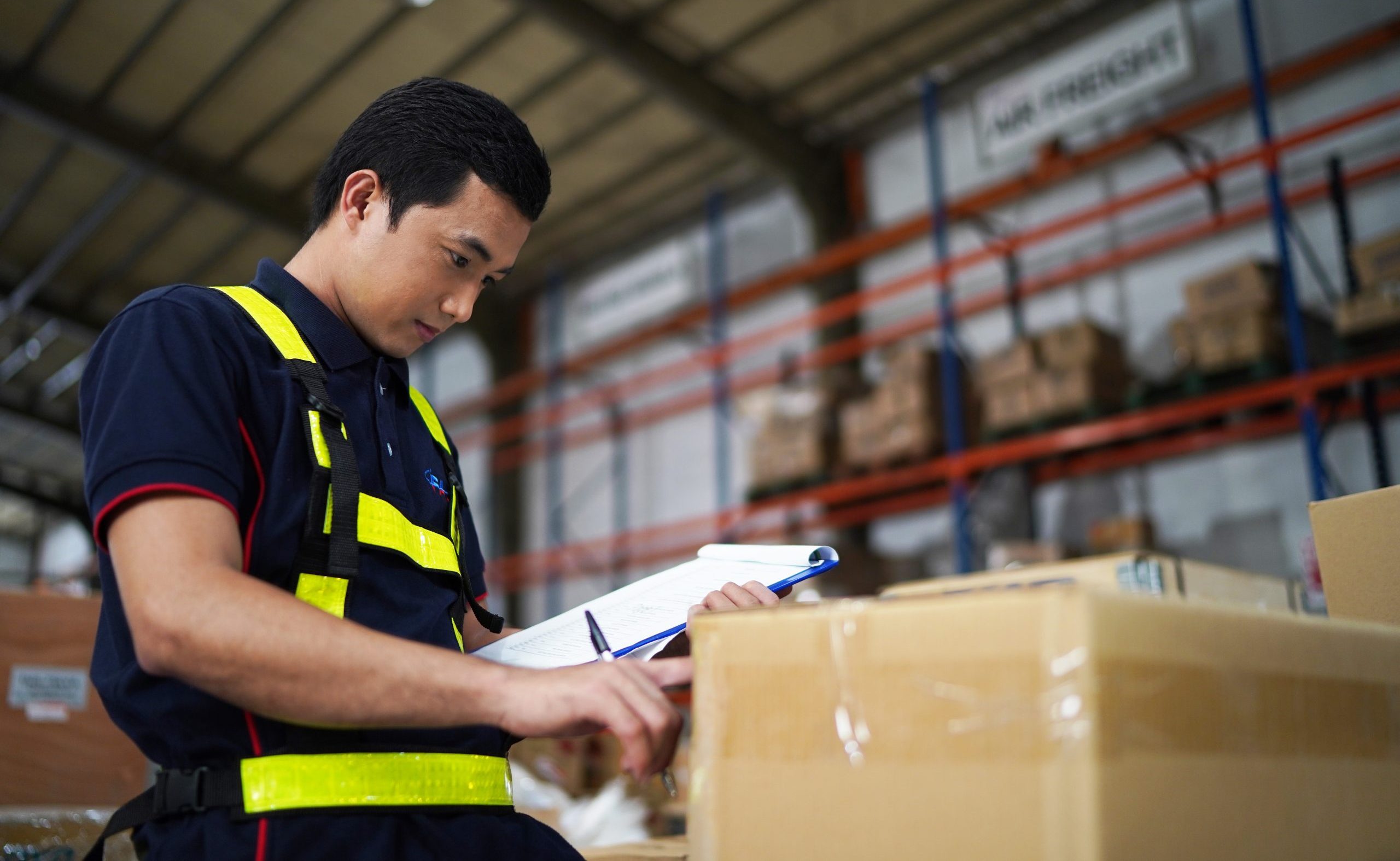 cross docking and freight forwardingFAST Logistics Group is the perfect partner for businesses entering the Philippine market because it offers end-to-end logistics solutions, combining nationwide warehousing, multimodal transport, and last-mile delivery solutions under one integrated system. With deep local expertise, advanced technology, and strategic partnerships, FAST ensures seamless operations, compliance with regulations, and reliable market reach for foreign companies.