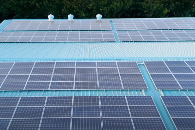 Sustainable Solutions – Benefits of Renewable Energy in Warehouse Operations