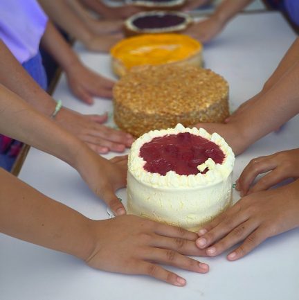 Delivering Smiles to Children – FAST Logistics, SOS Philippines Deliver 1,000 Cakes to Orphanages 