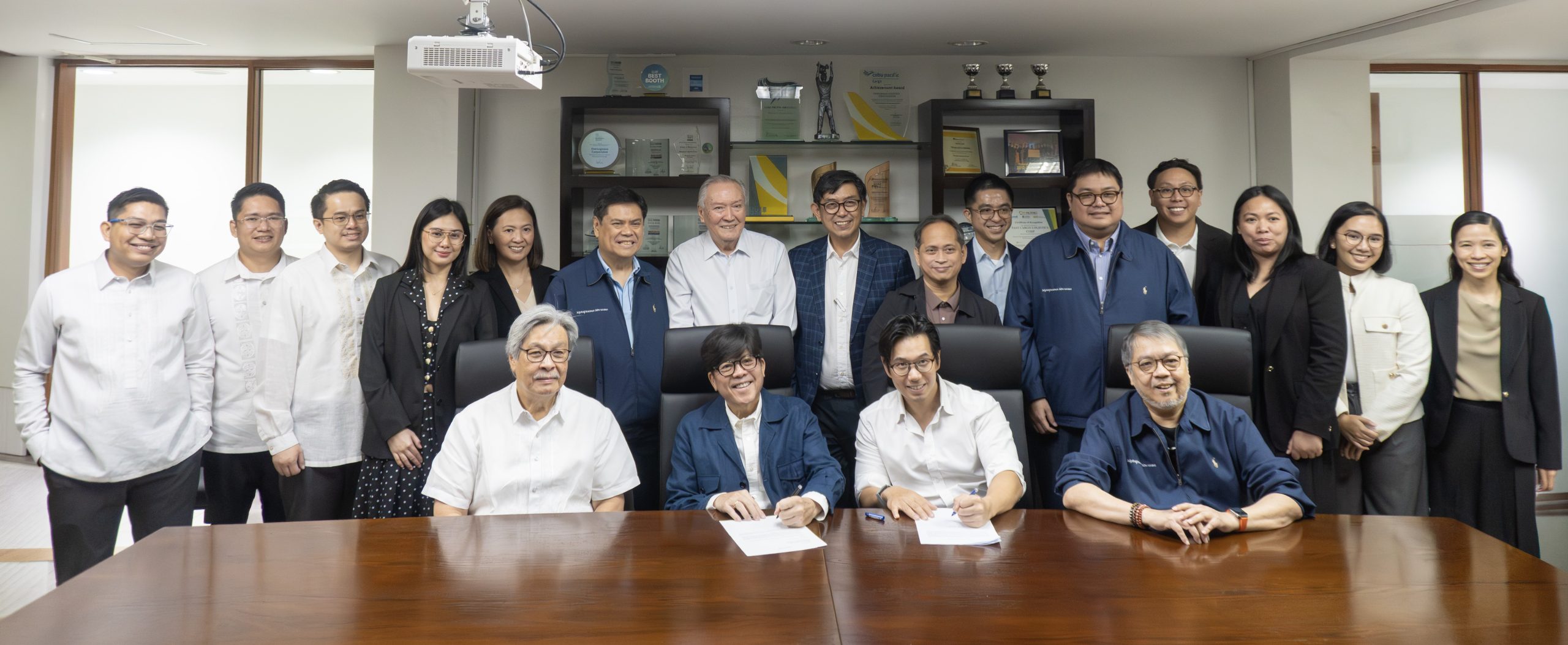 FAST Logistics Group, the Philippines’ leading provider of integrated third-party logistics (3PL) solutions, has announced the completion of the acquisition by the Chiongbian Family, through WLC Holdings Inc., of the 40% stake previously held by Asia Seal Pte Limited.Asia Seal is majority owned by CVC Capital Partners Asia Pacific IV L.P., a fund managed by CVC Capital Partners.
With the completion of the transaction, the Chiongbian Family has regained full ownership of FAST, marking an important new chapter for one of the Philippines’ leading integrated logistics and supply chain solutions providers.