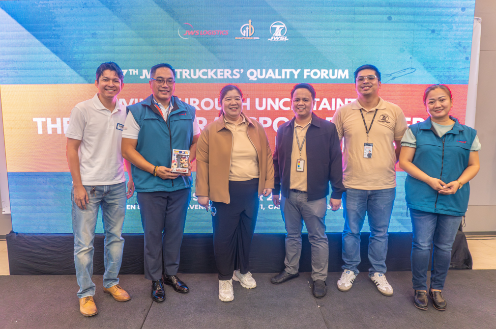 FAST Logistics Group, the Philippines’ leading provider of integrated end-to-end logistics solutions, highlighted at the 7th JWSL Annual Truckers’ Quality Forum the important role of 3PL and transport companies in building a resilient food supply chain. The forum gathered transport players and logistics companies to discuss the role of transport partners in ensuring food safety and quality.